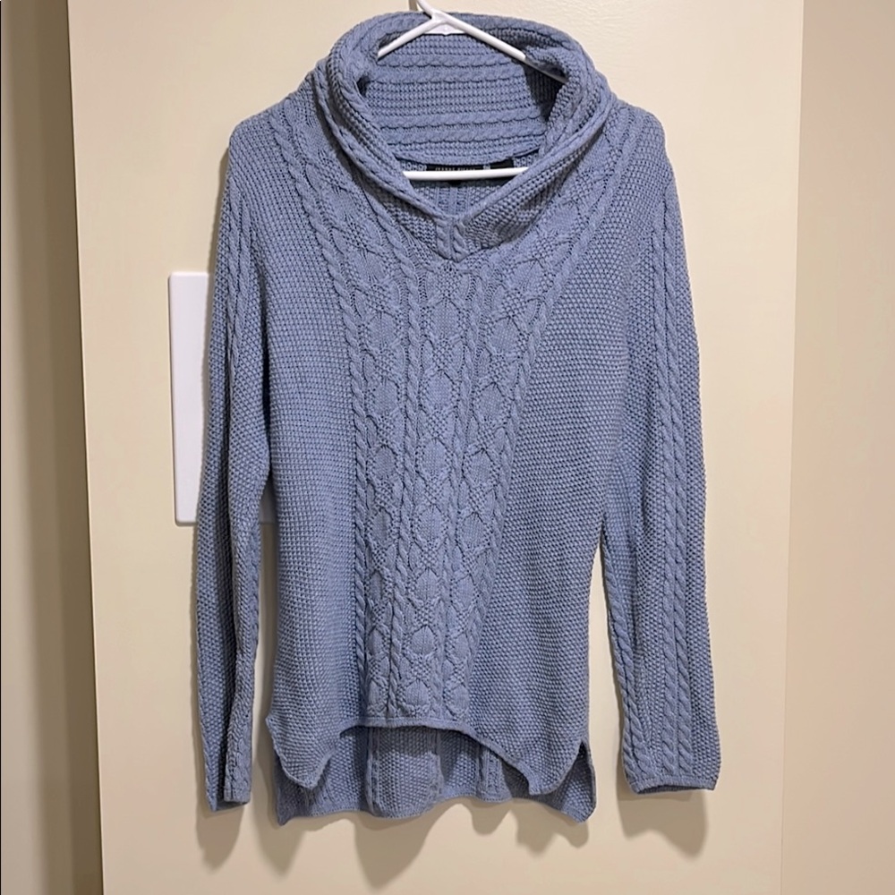Jeanne Pierre size M blue sweater